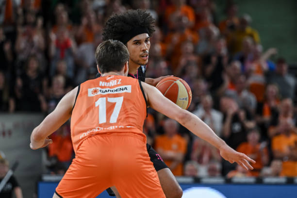 的经历同样 的经历同样