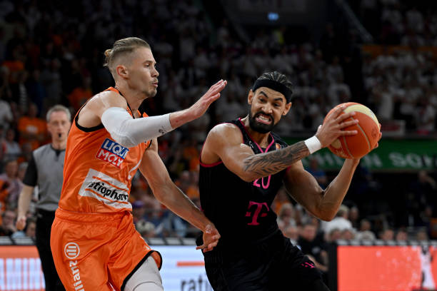 明星球员为 明星球员为