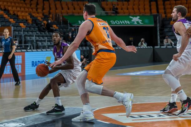 队精神的完 队精神的完